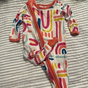 Lamaze Baby Girl Rainbow Multicolor Footed Onesie Sleeper- 6 Months